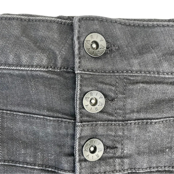 ARIYA Black Distressed Accents Jeans Shorts - frayed hem. 3 button up design - Picture 7 of 9
